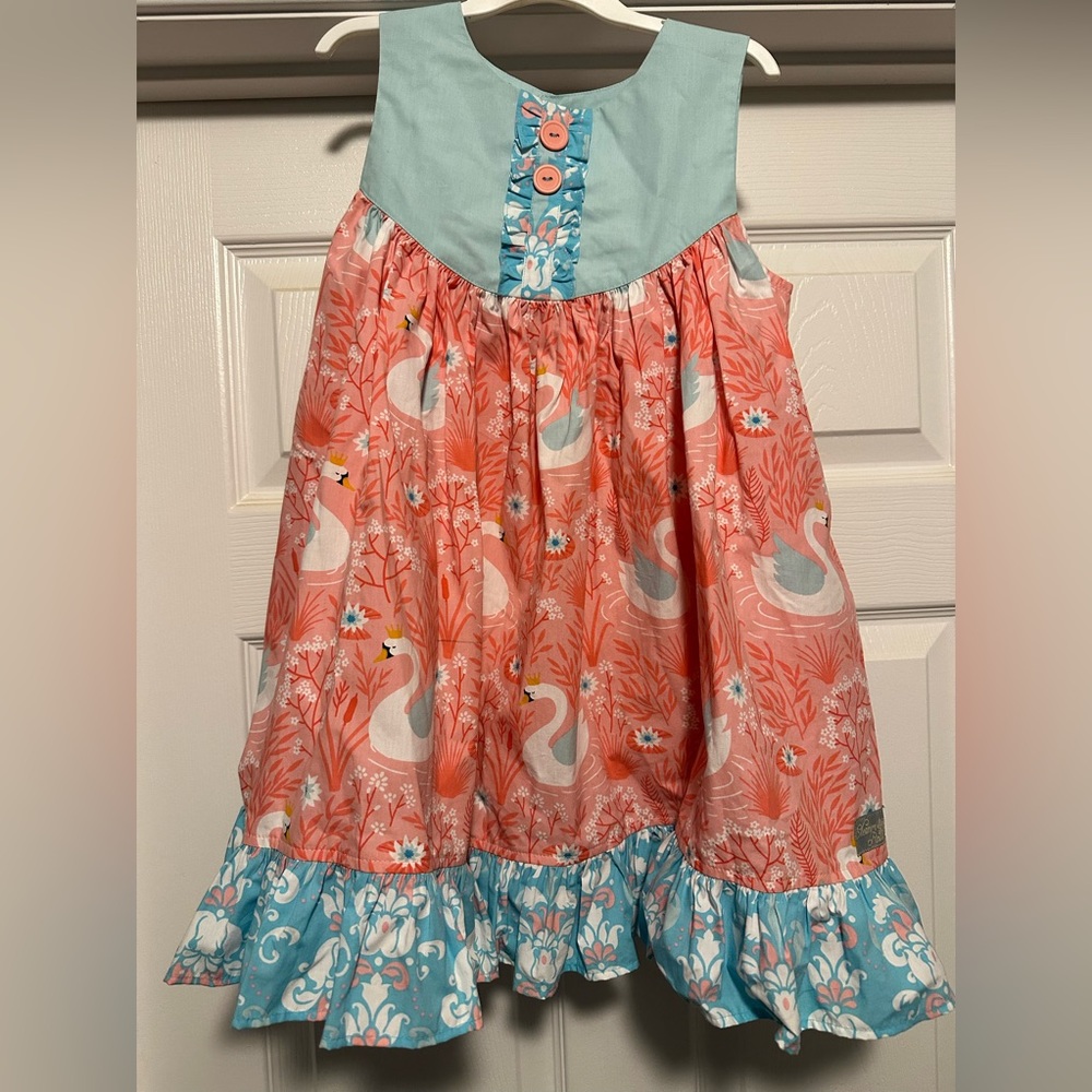 Eleanor Rose Swan Dress Sz 5 with Bow